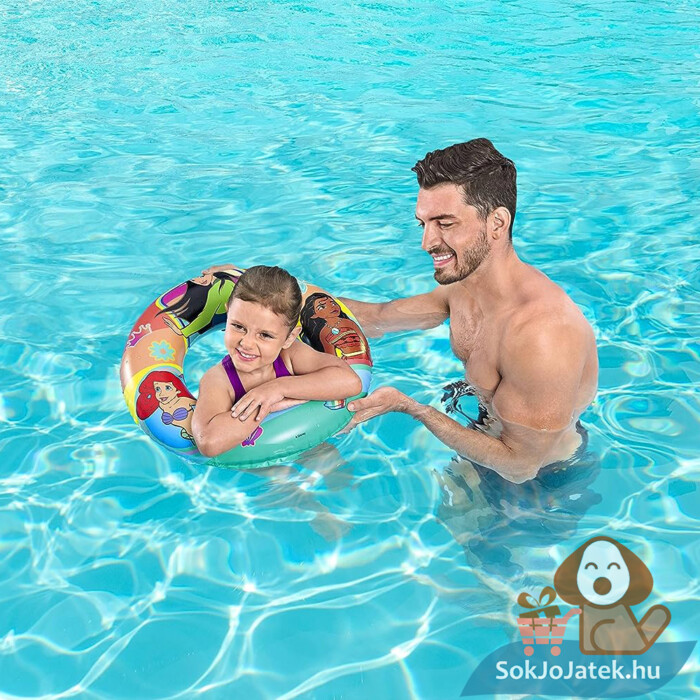 Ariel, Mulan, Moana: Disney hercegnő mintás úszógumi játék közben, 3-6 éves lányoknak, 56 cm (Bestway 91043)