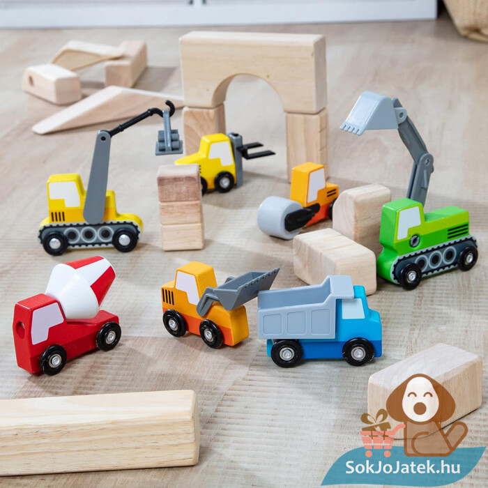 Fa munkagépek gyerekeknek, 8 db-os készlet (Melissa & Doug)