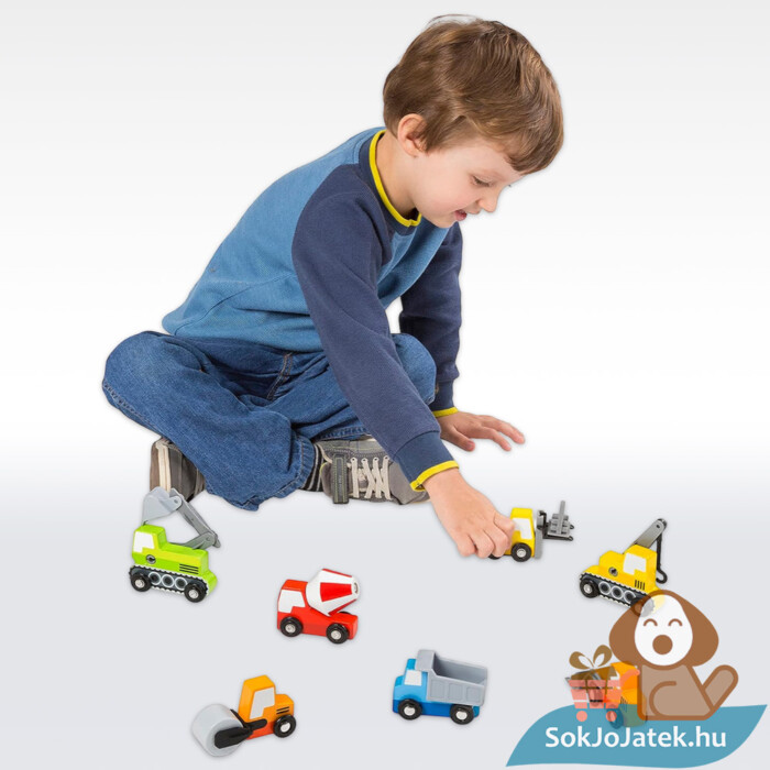 Fa munkagépek, játék közben, 8 db-os készlet (Melissa & Doug)