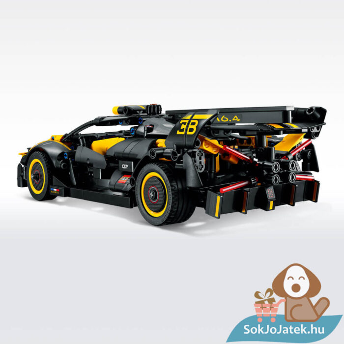 Bugatti Bolide versenyautó hátulról (Lego Technic 42151)