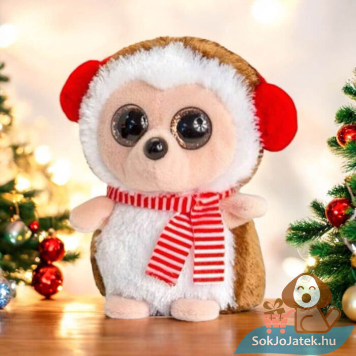 Csillogó szemű fülvédős karácsonyi plüss süni csíkos sálban az asztalon, 10 cm (Mini Motsu, Keel Toys)