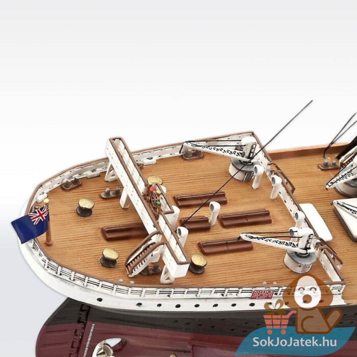 R.M.S. Titanic, 100th Anniversary Edition 1:400 makett készlet hátulja, festékkel, ragasztóval (Revell 05715)