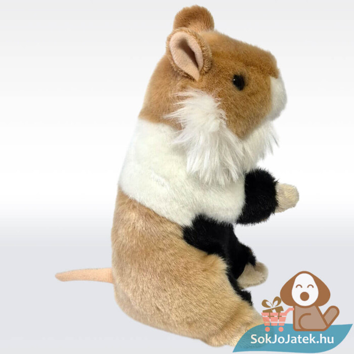 Élethű ülő plüss mezei hörcsög oldalról (18 cm)