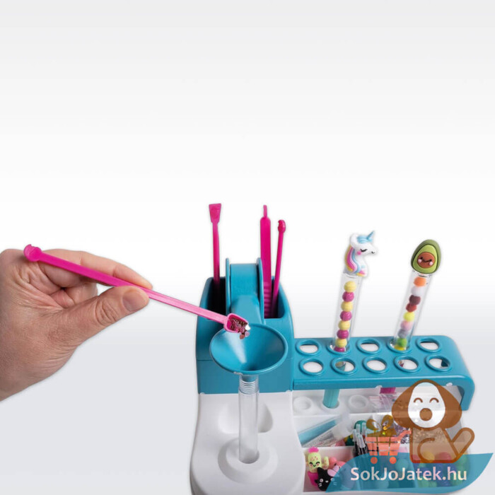 Tollkészítő laboratórium kreatív készlet, glitter töltés közben (Clementoni IDEA)