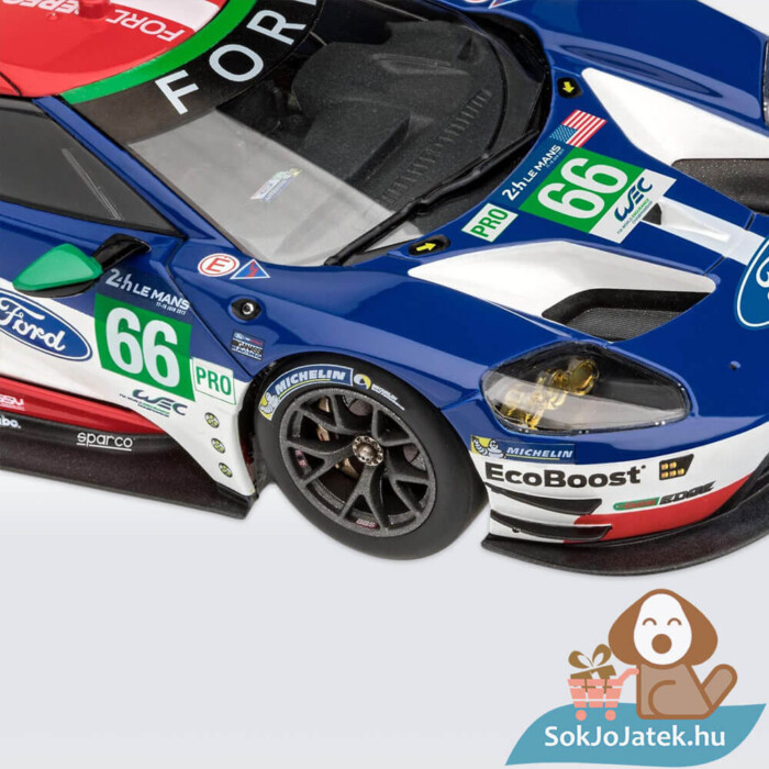 Ford GT Le Mans 2017 versenyautó eleje 1:24 makett készlet festékkel és kiegészítőkkel (Revell 67041)