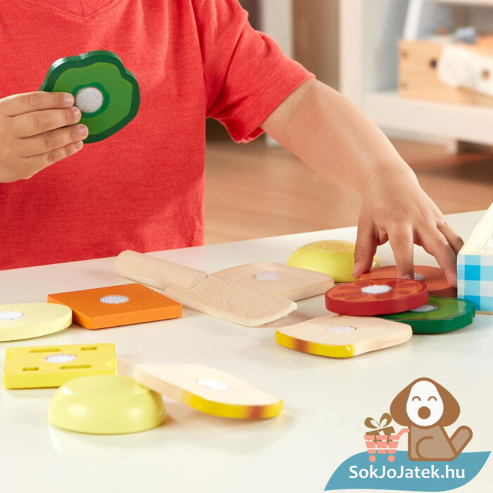 Szerepjáték: Szendvicskészítés, 17 db-os konyhai fajáték gyerekeknek, szeletelhető hozzávalókkal (Melissa & Doug)